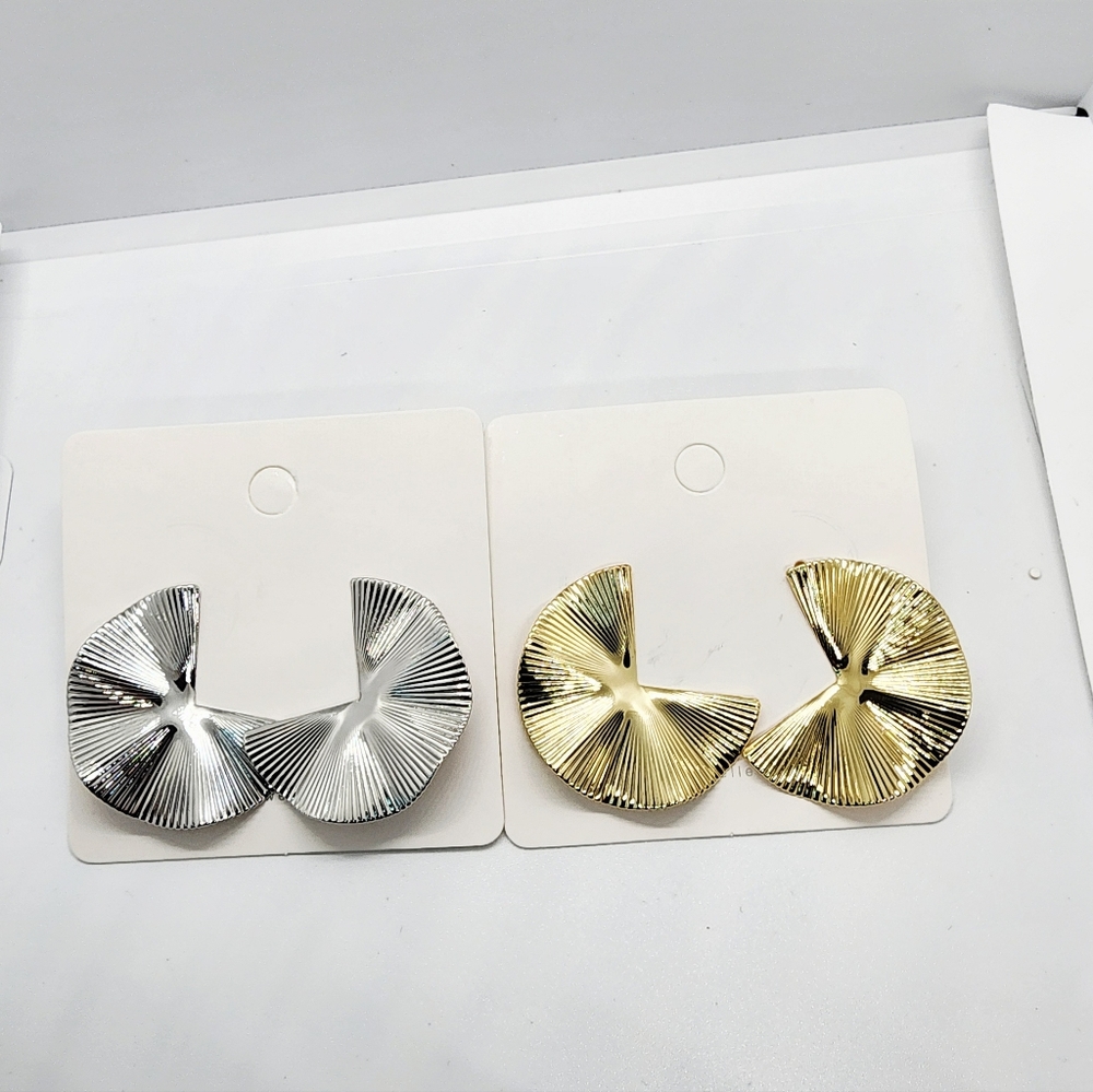 Elegant Silver and Gold Women's Earrings